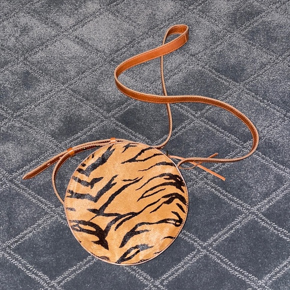 Madewell Handbags - Madewell Tan and Black Round Crossbody Bag